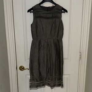 Sleeveless Sheath Dress in Gray